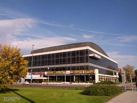U zagrebu kurvi