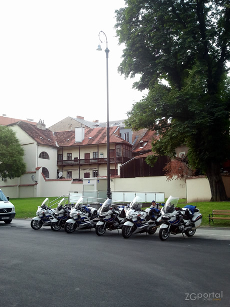 ulica augusta cesarca, zagreb / prometna policija ulica augusta cesarca, zagreb / prometna policija
