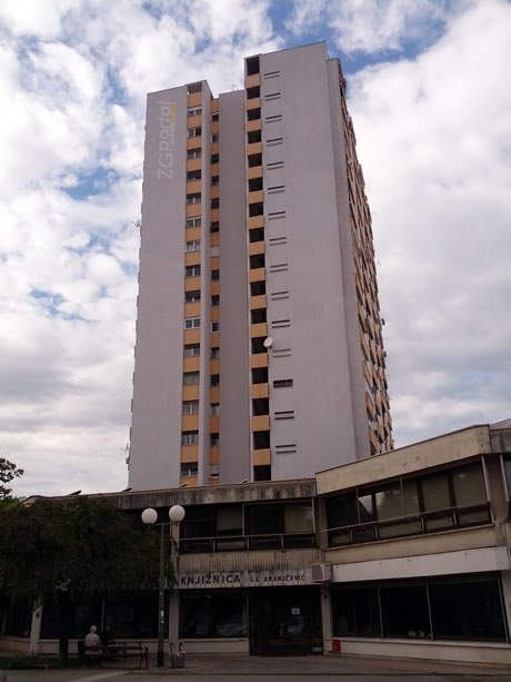 gradska knjižnica `s. s. kranjčević` / volovčica, zagreb gradska knjižnica `s. s. kranjčević` / volovčica, zagreb