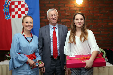 stjepan kožić i nagrađeni učenici stjepan kožić i nagrađeni učenici