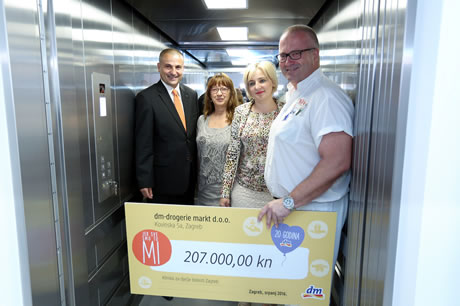 klaićeva bolnica / mirko mrakužić, zoran bahtijarević i renata godek