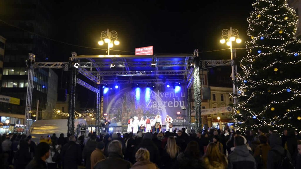advent na trgu bana jelačića 2018 | advent u zagrebu