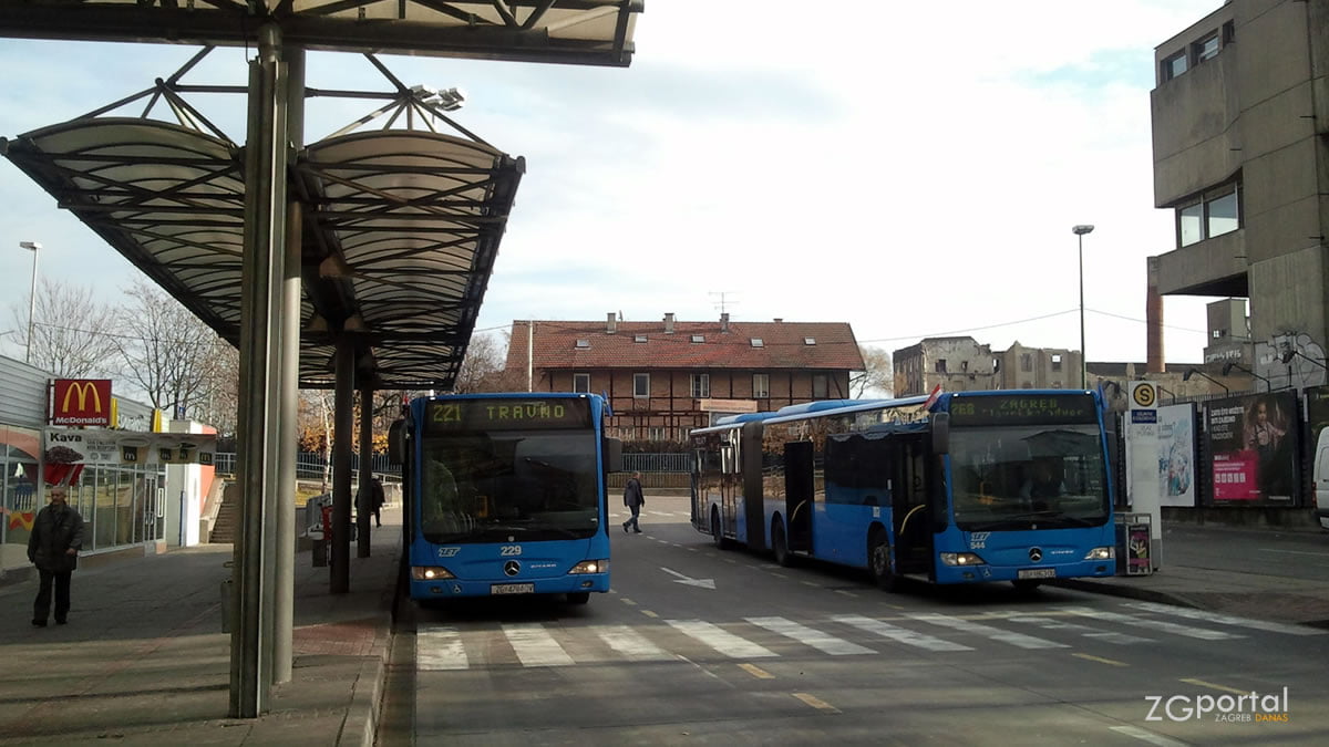 glavni kolodovor zagreb / autobusne linije ZET-a 221 i 268 / prosinac 2013.