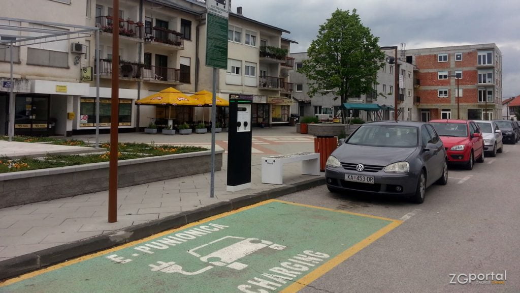 pisarovina zagreb | svibanj 2017.