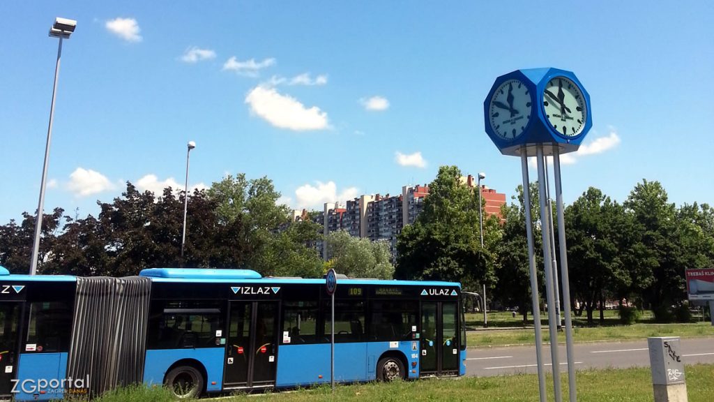 ZET bus 109 / Javni gradski sat / Mamutica / Vatikanska ulica, Dugave / Zagreb, srpanj 2017.