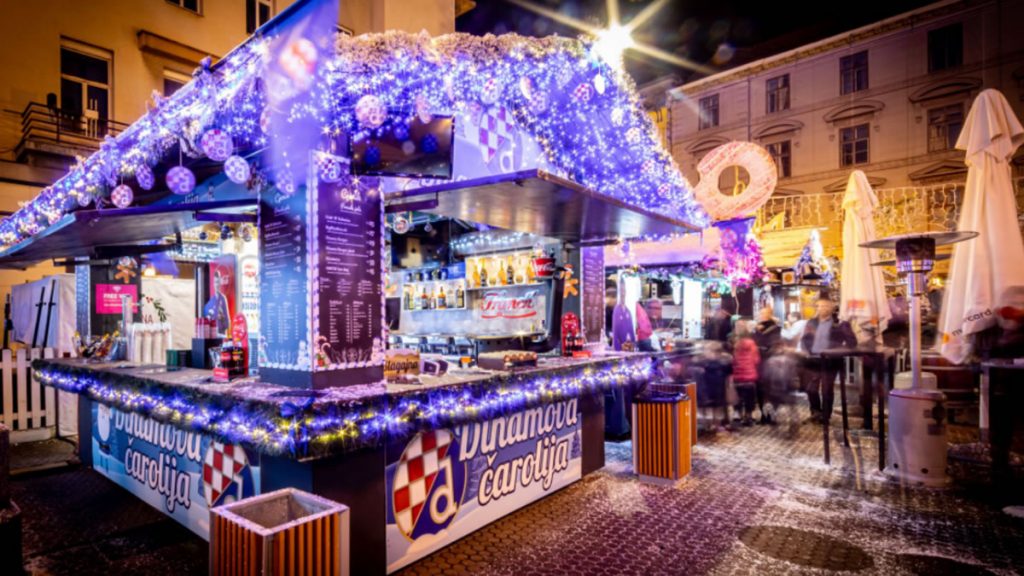 adventska kućica "dinamova čarolija" | advent u zagrebu 2019