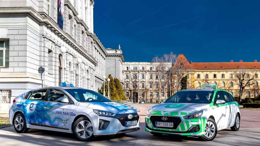 eko taxi | muzej mimara, rooseveltov trg, zagreb / 2019.