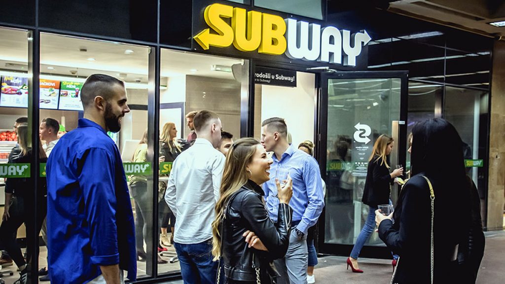 subway zagreb | petrićev prolaz | studeni 2019.