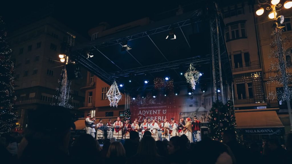 advent na trgu bana jelačića 2019