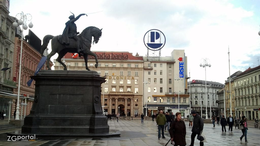 trg bana jelačića zagreb | travanj 2013.