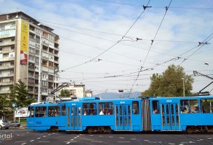 tramvajski prijevoz / zet zagreb / tramvaj broj 13 / križanje avenije marina držića i avenije vukovar, zagreb / rujan 2013.