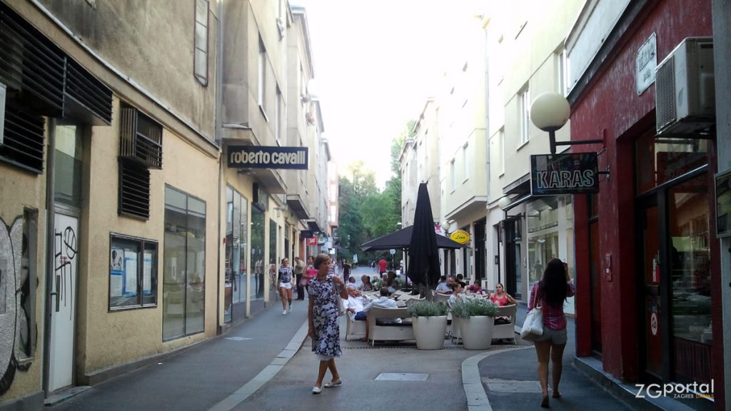 dežmanov prolaz, zagreb / kolovoz 2012.