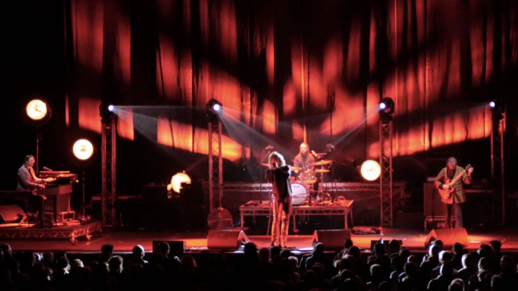 the doors alive | 2020.