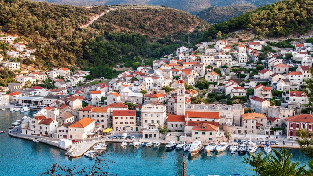 via brattia | pučišća - otok brač | 2020.