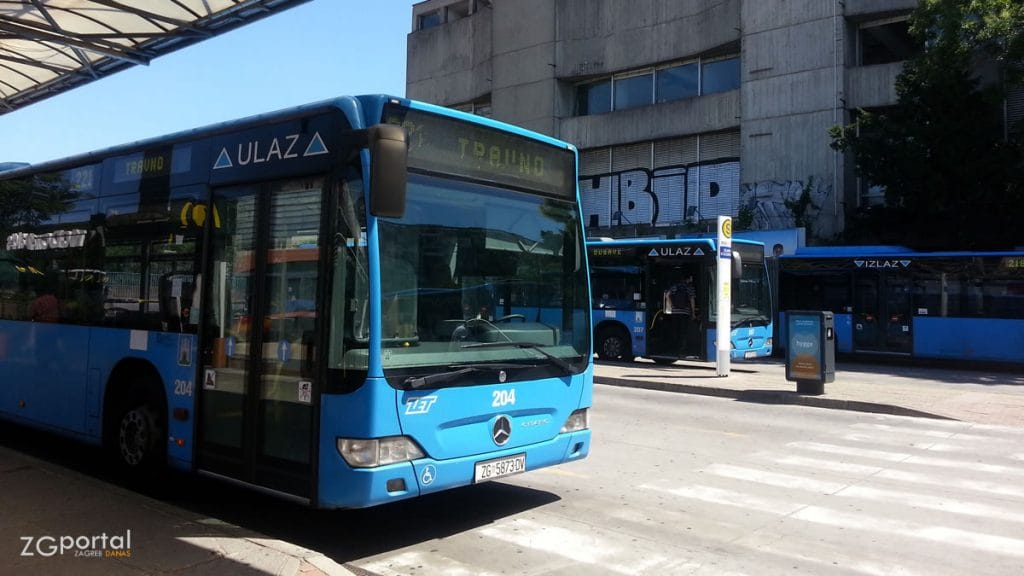 autobusni terminal "glavni"kolodvor" zagreb | srpanj 2017.