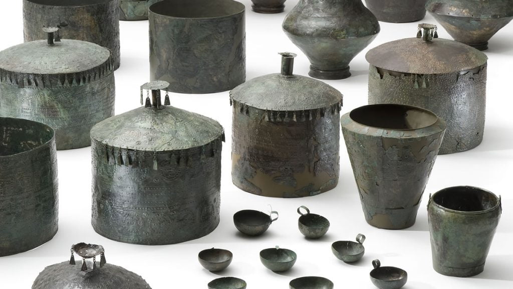 brončano posude - stariježeljeznodobni tumul | kleinklein - großklein | foto: universalmuseum joanneum, n. lackner | 2020.