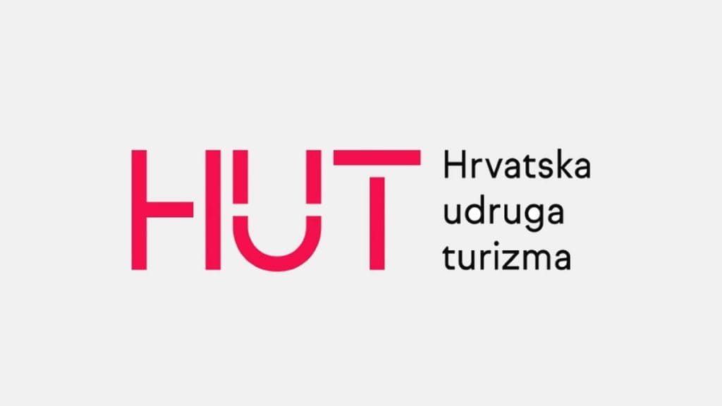 hrvatska udruga turizma | logo | 2020.