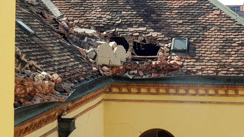 muzej za umjetnost i obrt zagreb | oštećenje krovišta od potresa | 22. ožujak 2020.