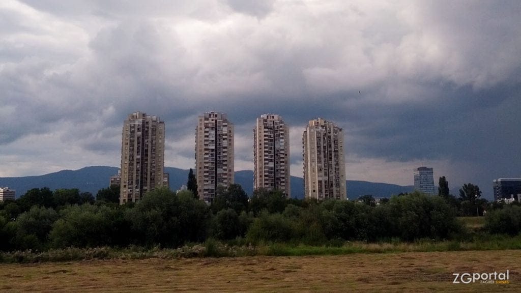 cvjetno naselje zagreb - rijeka sava - srpanj 2014.