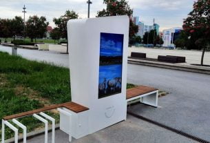 infosmile outy - info display - 2020