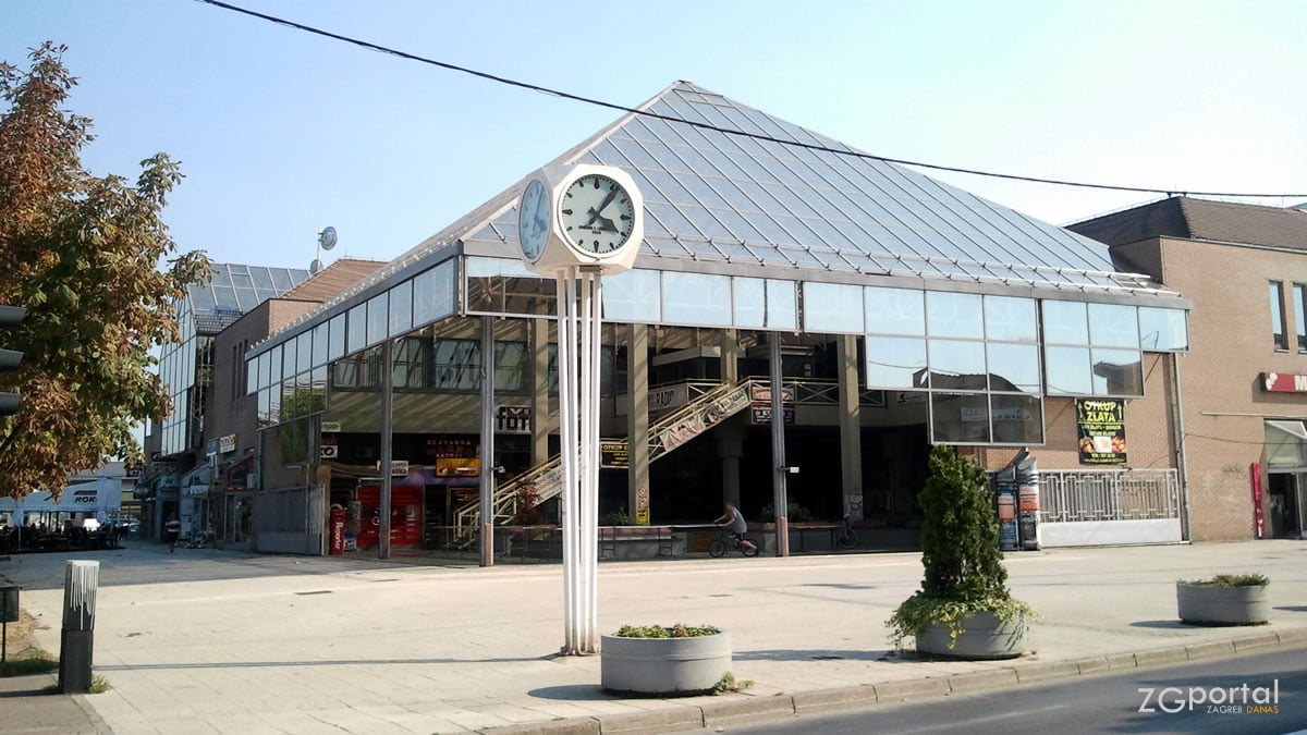 trgovački centar velika gorica / kolovoz 2012.