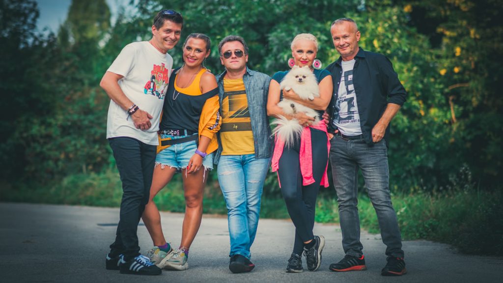 heidi šeće psa - probudi me | 2020.