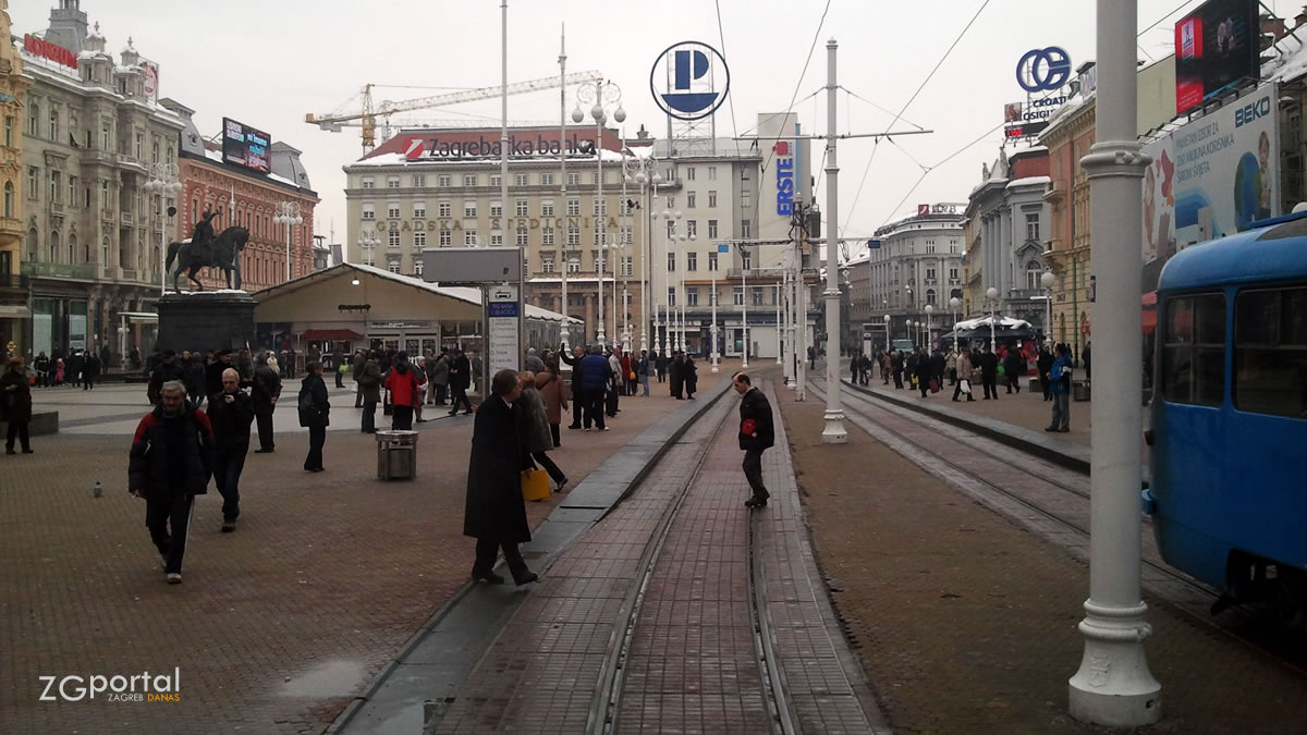 trg bana josipa jelačića, zagreb - siječanj 2013.
