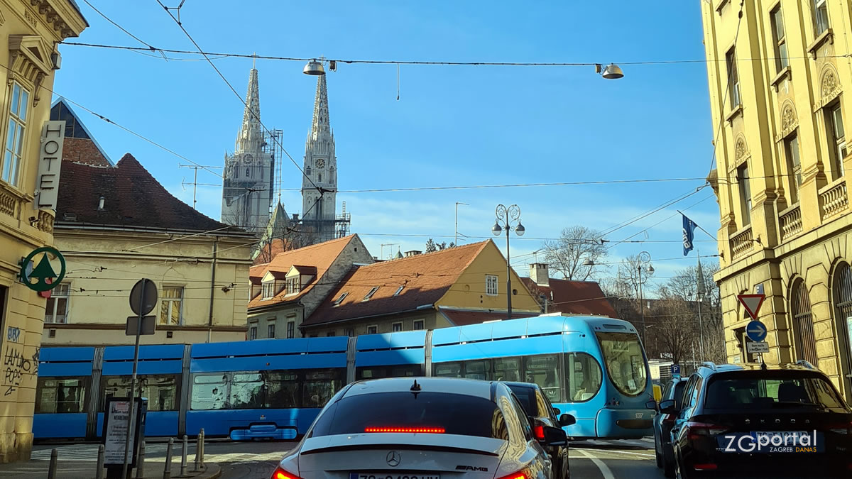 zagrebačka katedrala - vlaška ulica, zagreb - siječanj 2021.