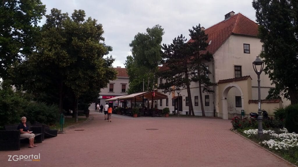 trg dragutina domjanića, sesvete, zagreb / lipanj 2015.