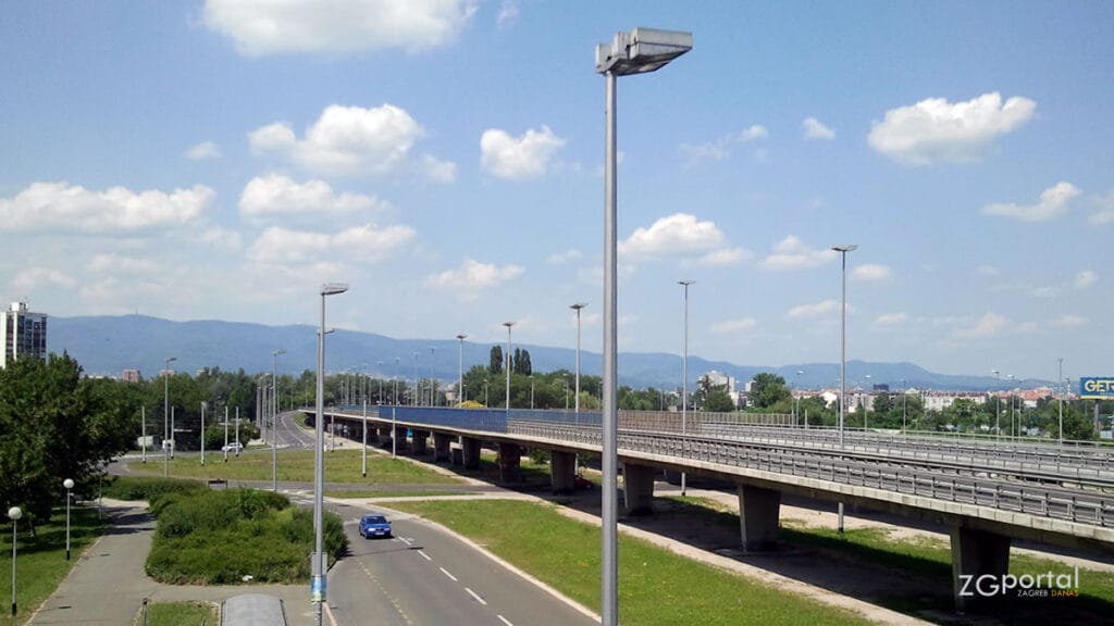 nadvožnjak utrina - most mladosti - zagreb | lipanj 2012.