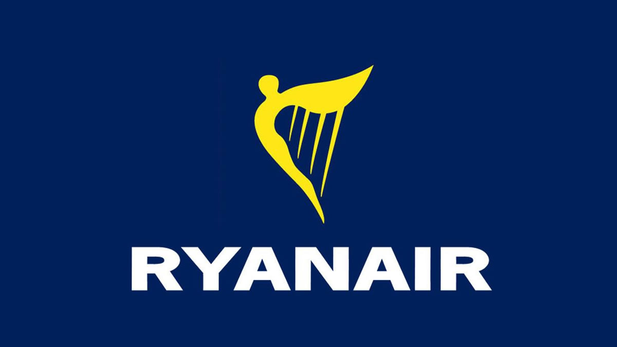 ryanair / logo 2021.