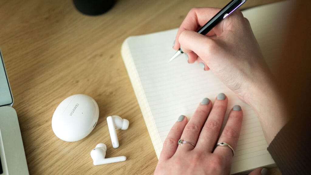 huawei freebuds 4i | 2021.