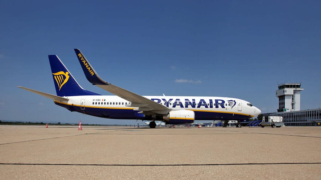 ryanair zagreb croatia / 2021.