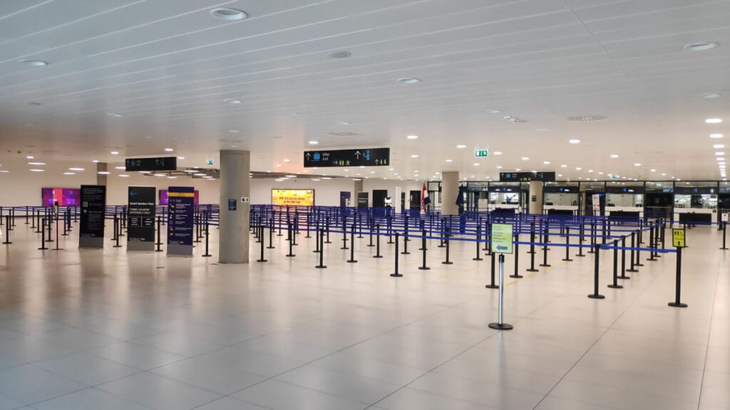 putnički terminal - zračna luka zagreb - kolovoz 2021.