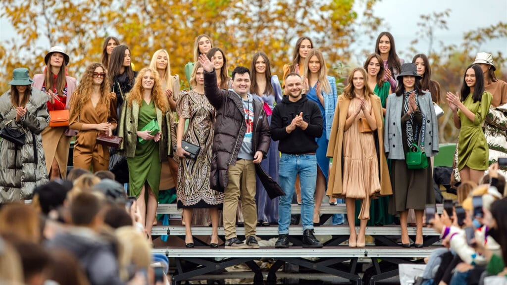 elfs modna revija | reciklažno dvorište žitnjak zagreb | aleksandar šekuljica i ivan tandarić | 2021.