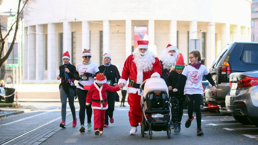zagreb advent run 2021 - meštrovićev paviljon