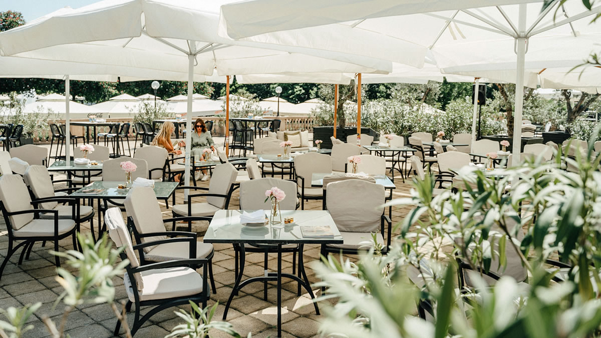 matcha popodnevni čaj l oleander terasa - hotel esplanade zagreb I 2022. I foto: sandro sklepić