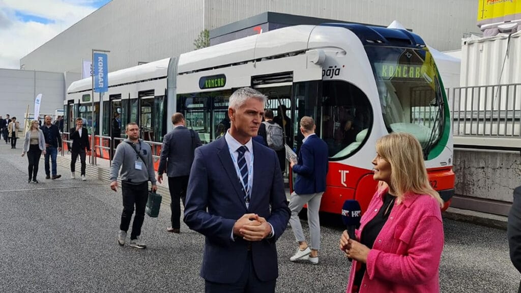 gordan kolak | niskopodni tramvaj končar tmk 2300 lt | innotrans berlin 2022