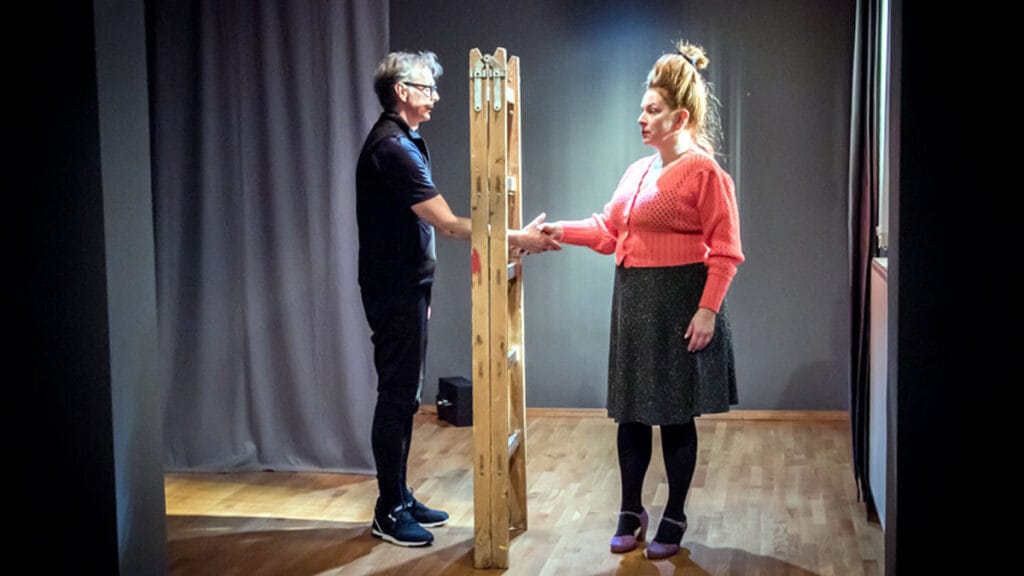 kazališna predstava "i je i nje" | studio exit zagreb | jelena miholjević & livio badurina