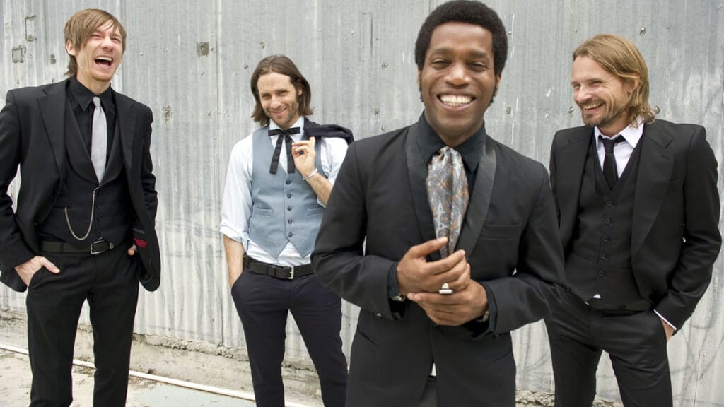 vintage trouble | 2023.