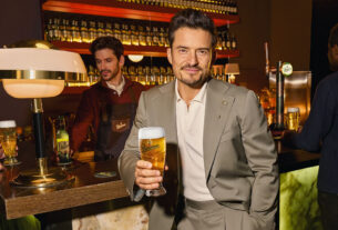 staropramen pivo | orlando bloom | 2023.