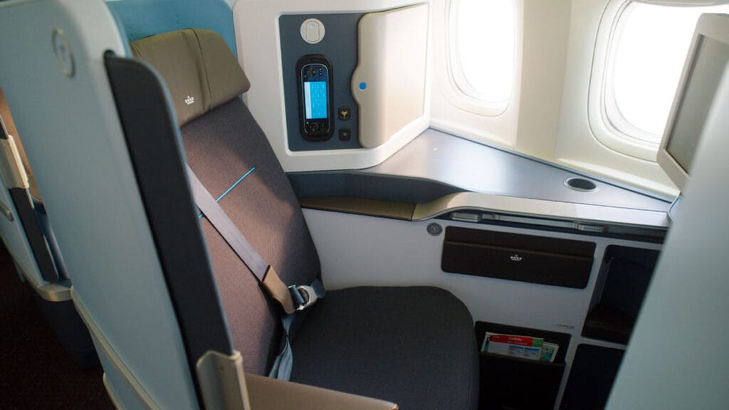 klm world business class | jamco venture | 2023.