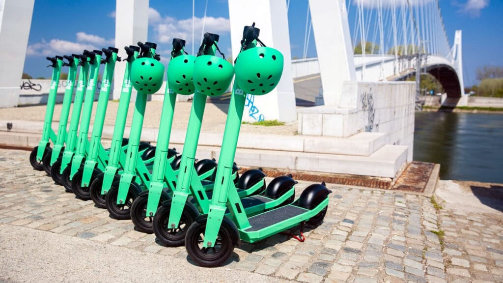 bolt električni romobil | pješački most osijek