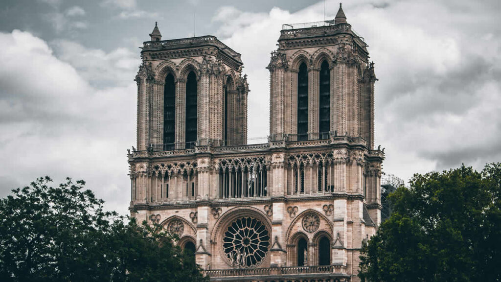 notre dame de paris | 2024.