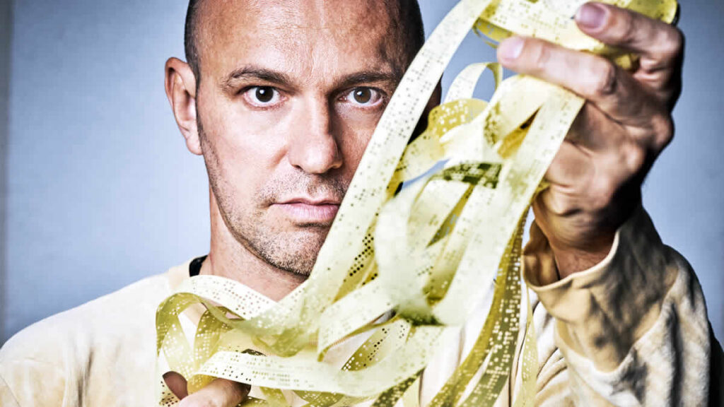 henrik schwarz | 2025.
