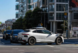 waymo | 2025.