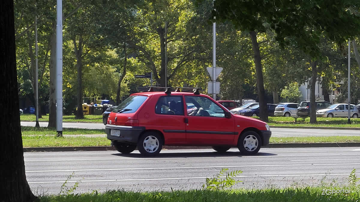peugeot 106 | vatikanska ulica zagreb | 11.08.2025.