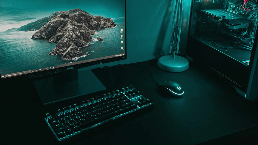 desktop computer | 2025.