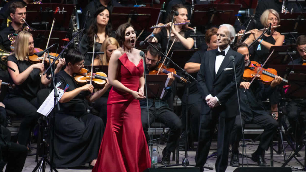 jose carreras | dušica bijelić | zagrebačka filharmonija | arena pula | foto: damir bošnjak | 2025.