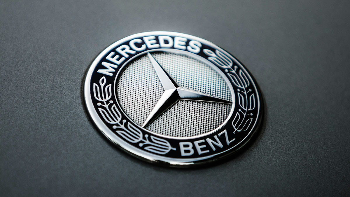 mercedes-benz | logo | 2025.